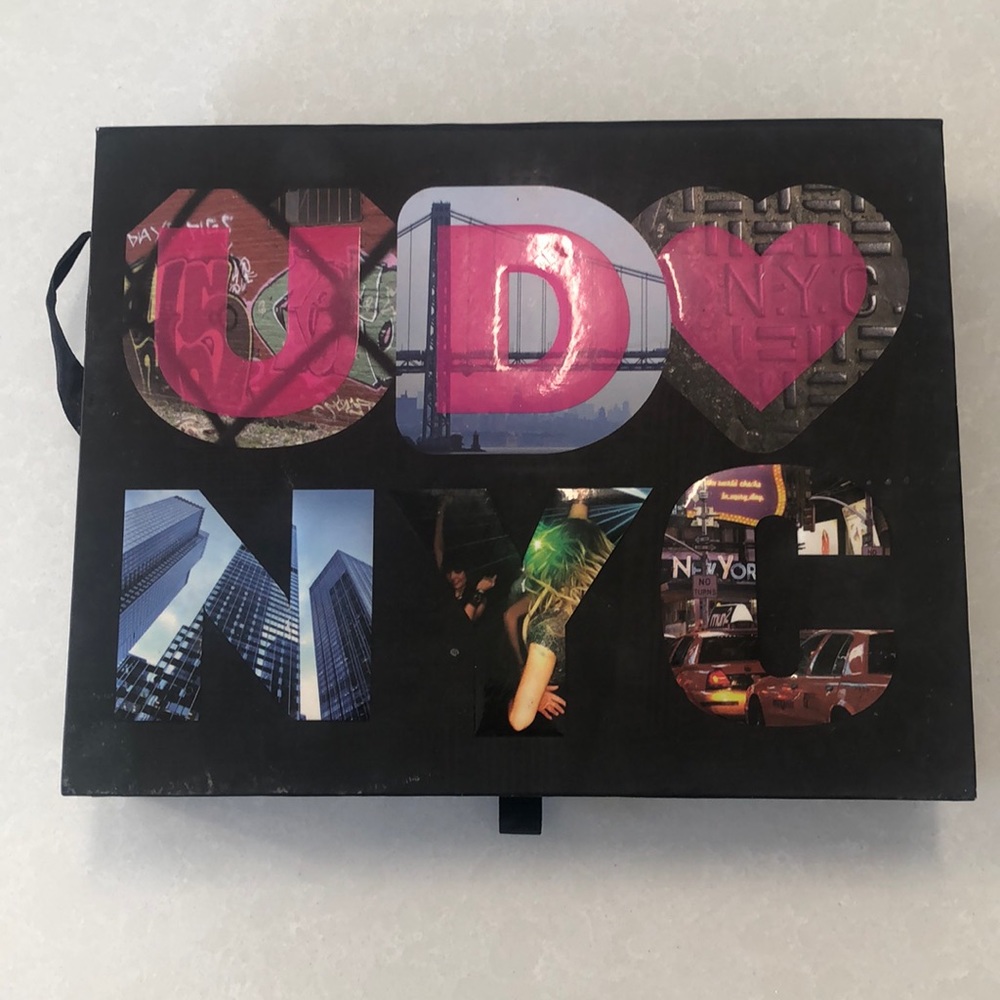 Urban Decay Love NYC eyeshadow palette